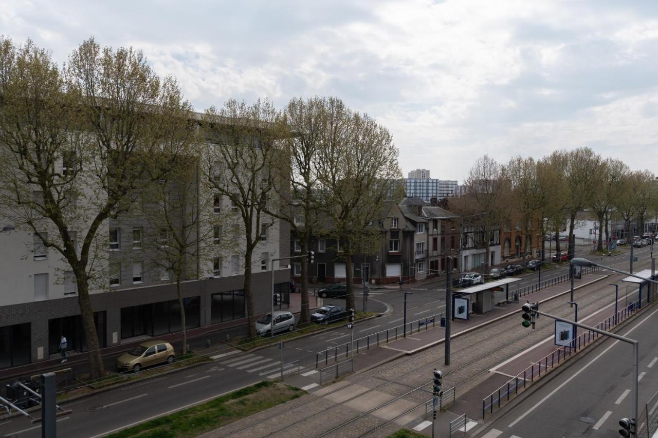 ルーアンT3 Flat Moderne Sur 2 Etages Metro Parking Free Entrance Autonomeアパートメント エクステリア 写真