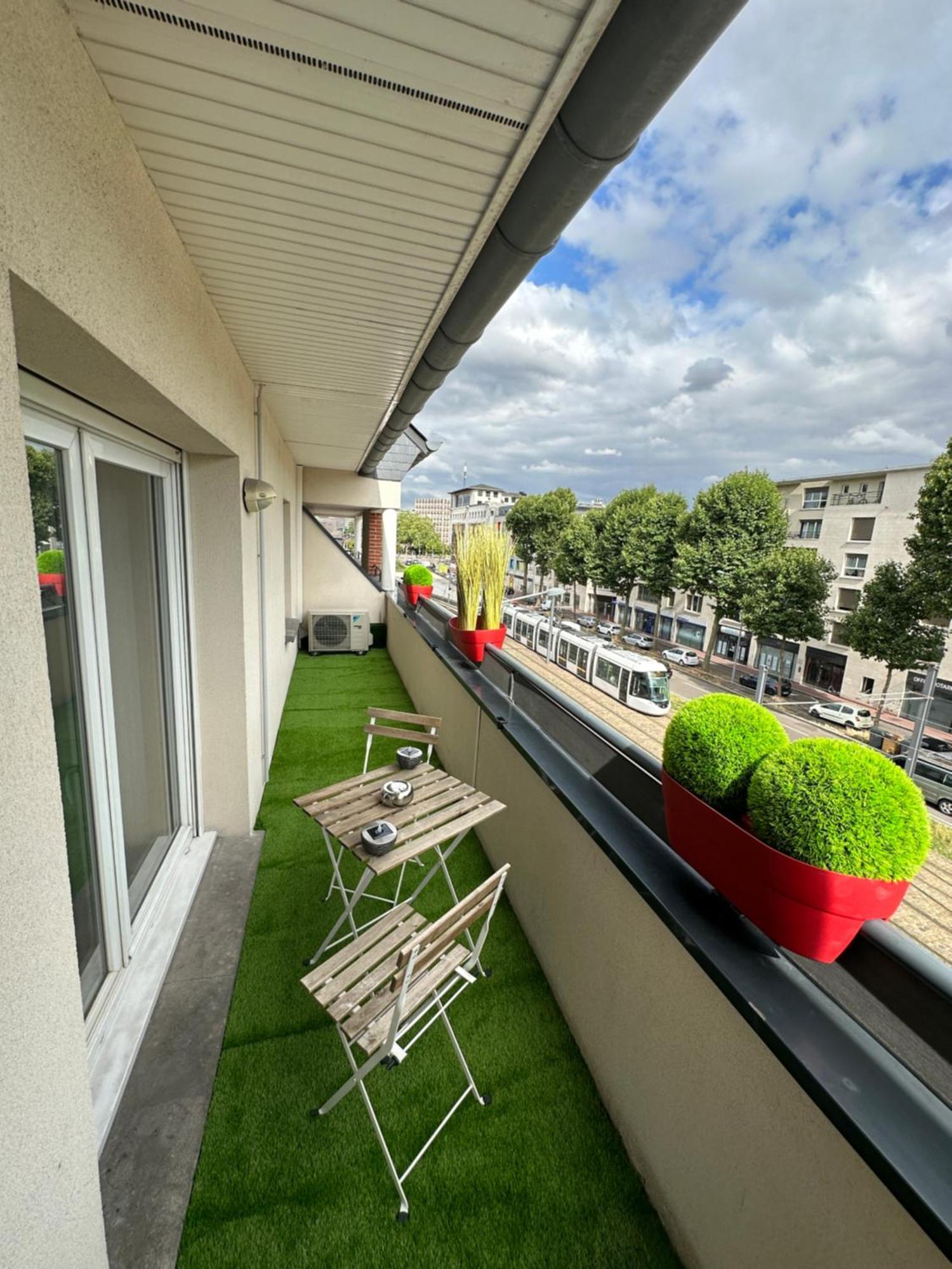 ルーアンT3 Flat Moderne Sur 2 Etages Metro Parking Free Entrance Autonomeアパートメント エクステリア 写真